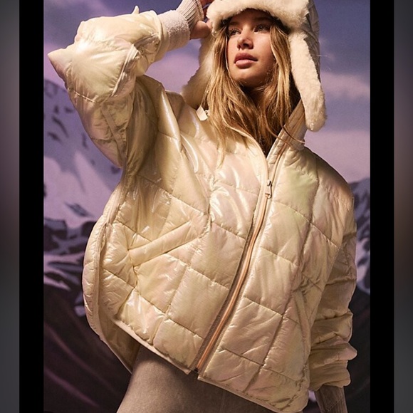 Free people iridescent Pippa packable puffer - Picture 1 of 7